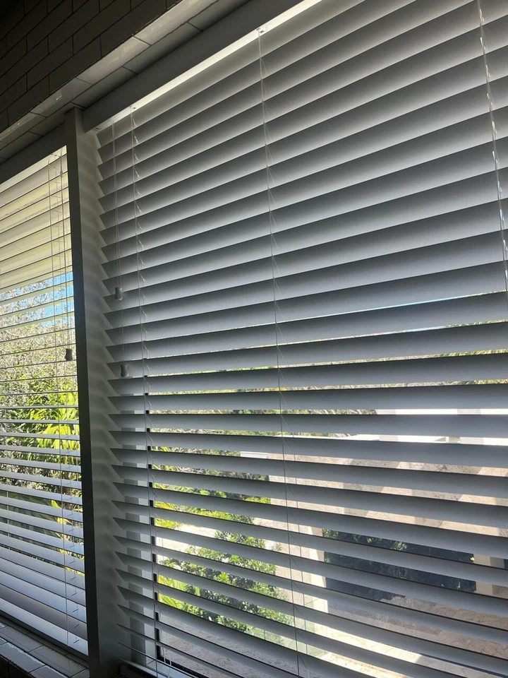 Falsos, tratamentos de madeira, persianas e persianas, persianas para casa, persianas de madeira... - Imagem 4 de 4