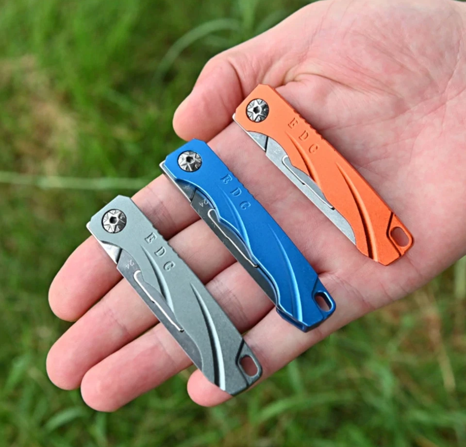 Folding Blade Knife Tool Knife Emergency Scalpel Pocket Knife + 10 Blades - Image 3 of 4