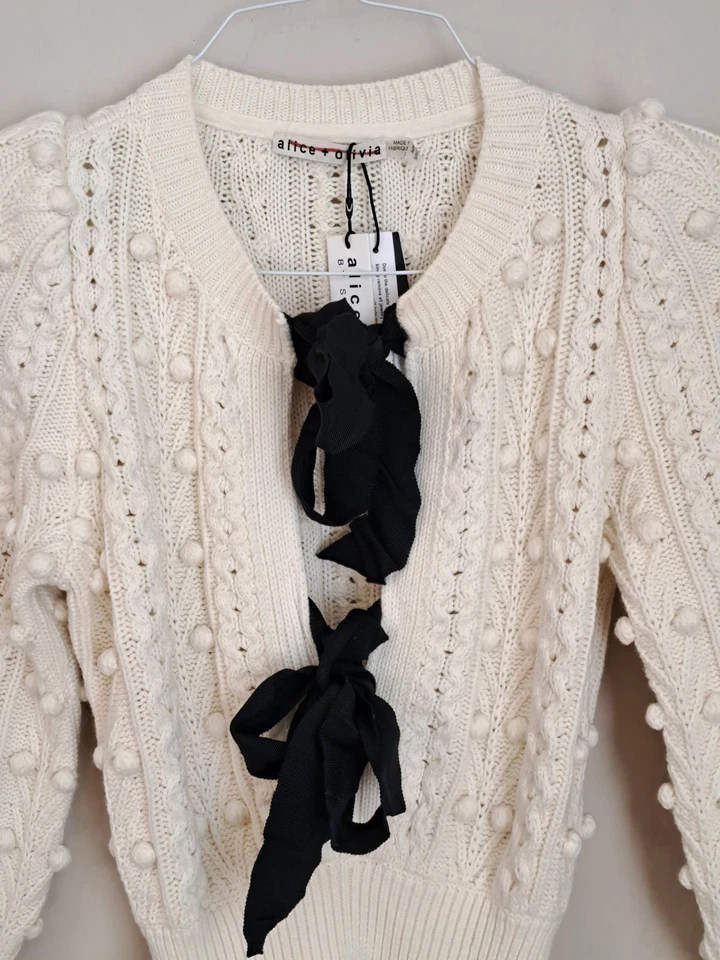 Vestido suéter marfil con lazo delantero Alice + Olivia para mujer talla XS Foto 4 de 4