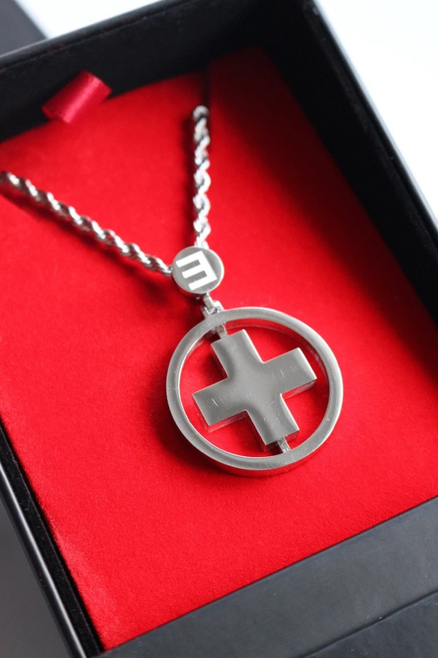 Eminem - Recovery pendant  - Image 2 of 3