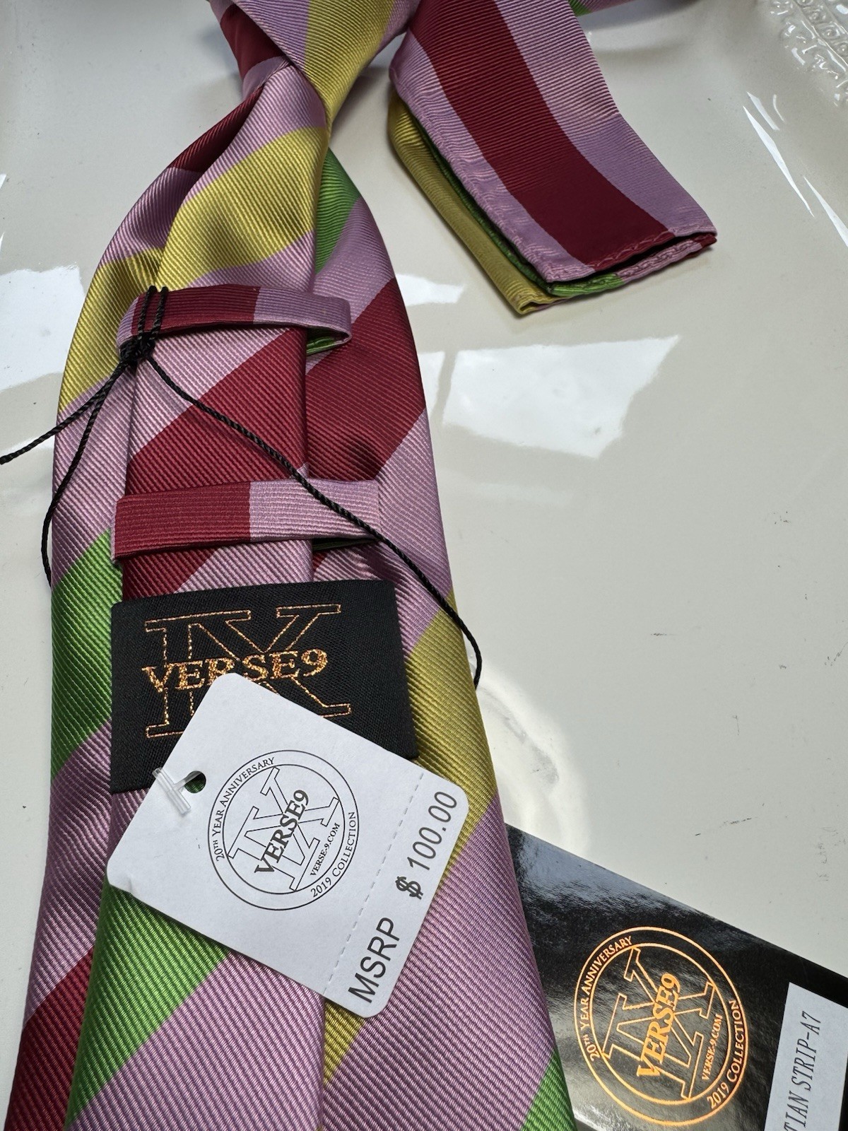NWT VERSE 9 MULTI COLOR STRIPED STYLE PRINT SILK DESIGNS NECK TIE & HANKY