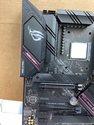 ASUS ROG Strix B550 AMD Ryzen 7 5800X 3.8GHz WITH 4 COSAIR 32GB