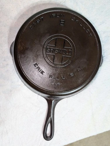 Vintage Griswold Cast Iron  #8 – Large Cross Logo – Erie, PA – Model 704 E