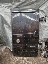 o/s/r  rear door 2017 vauxhall vivaro renault trafic traffic  van driver side