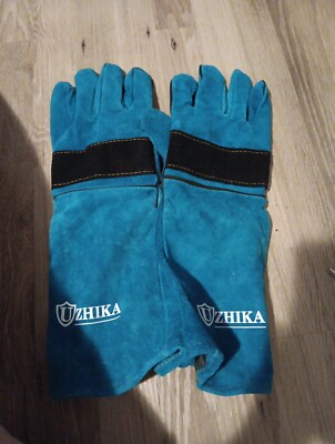 Uzhika Animal Handling Glove Anti Scratch Protective Gloves for Training Dogs...