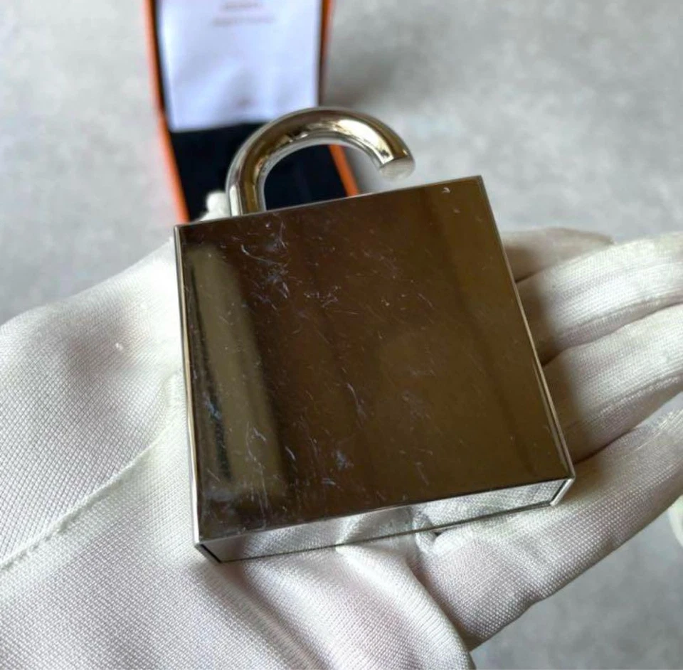 Auténtico Estuche Botella Perfume HERMES Vintage H Logotipos Cadena Bloqueo Plateado en Caja Foto 3 de 4