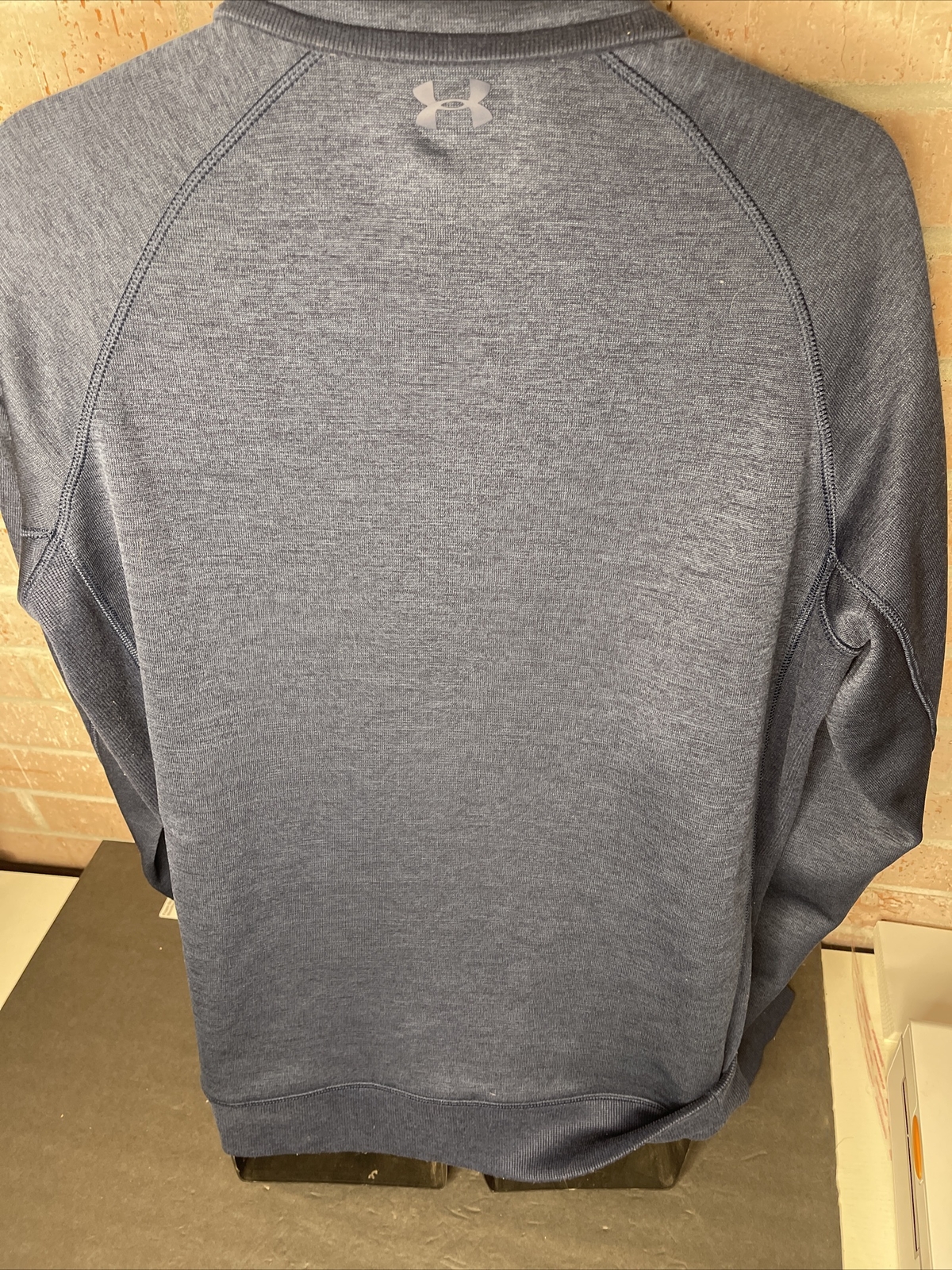 Under armor cold gear size extra large pull over … - image 8