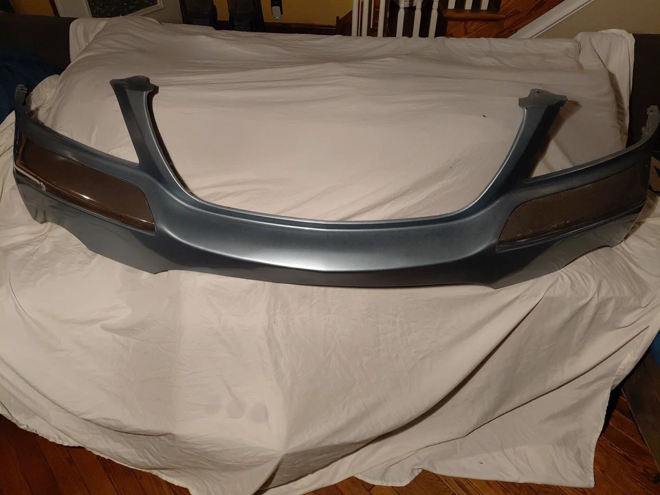 Parachoques delantero Chrysler 2008 azul OEM pieza no. 5288120 Ser. Nº949MF R DOT Foto 4 de 4