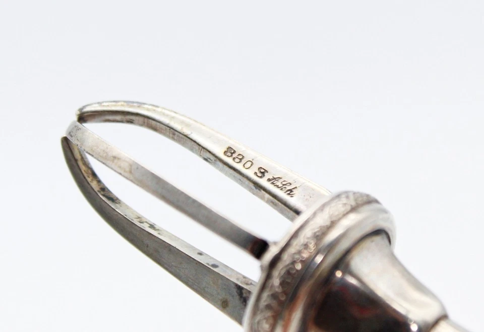 Pinza mecánica de resorte vintage firmada de plata esterlina azúcar hielo oliva RARA Foto 3 de 4