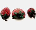 WEISS Unsigned Ruby & Emerald Rhinestone Crystals Strawberry Pin & Clip Earrings — photo 6