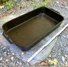 Vintage Lodge Fish Pan - Cast Iron Rectangular Pan