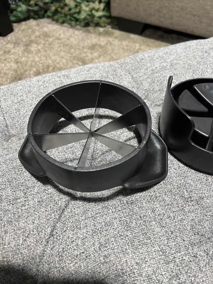 Pampered Chef Veggie Wedger 2417 Vegetable Citrus Cutter Apple Slicer