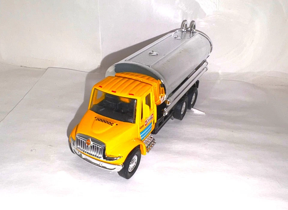 OIL TANKER TRUCK 1/64 diecast w/Pull Back Motor Action - ASSORTED COLORS 5.5" ea - Image 4 of 4