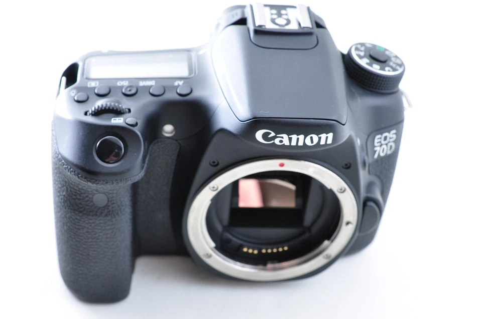 Canon EOS 70D 18.0 MP Digital SLR Camera Body-black  with Box from Japan - Image 4 of 4