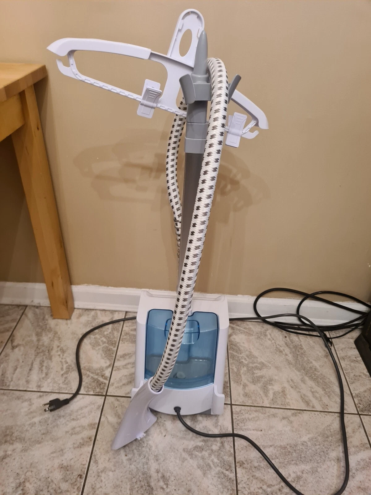 Pure Enrichment® Puresteam™ Pro Upright Clothes Steamer - Half Gallon Tank