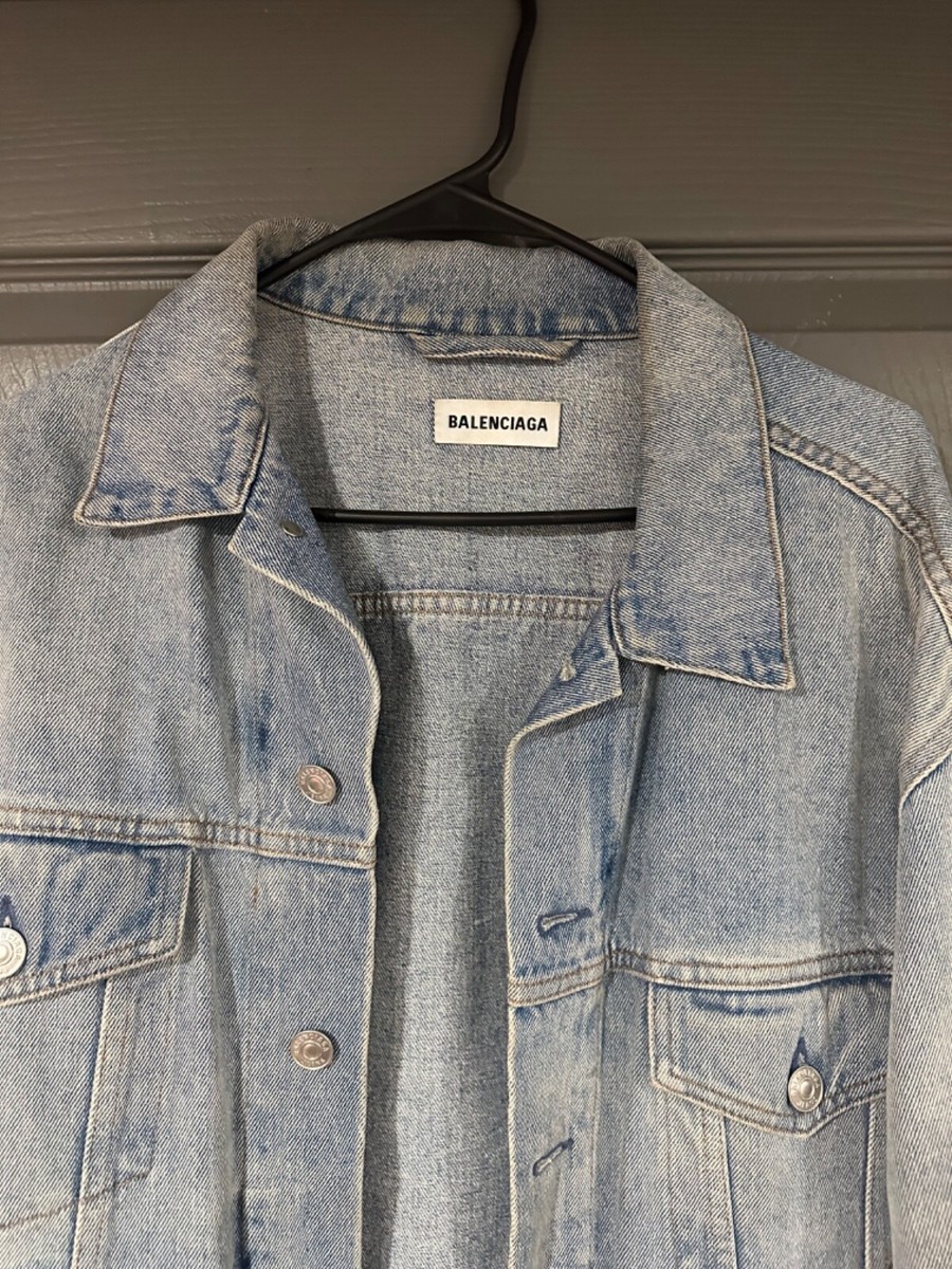 アウターその他 BALENCIAGA Denim jacket with used effect Gray Balenciaga Grey Embossed Logo Denim Jacket – Savonches