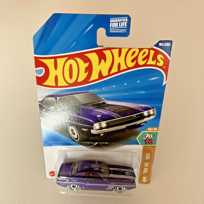 Hot Wheels Maßstab 1/64 70 Dodge Hemi Challenger HW 70er VS 90er 10/10