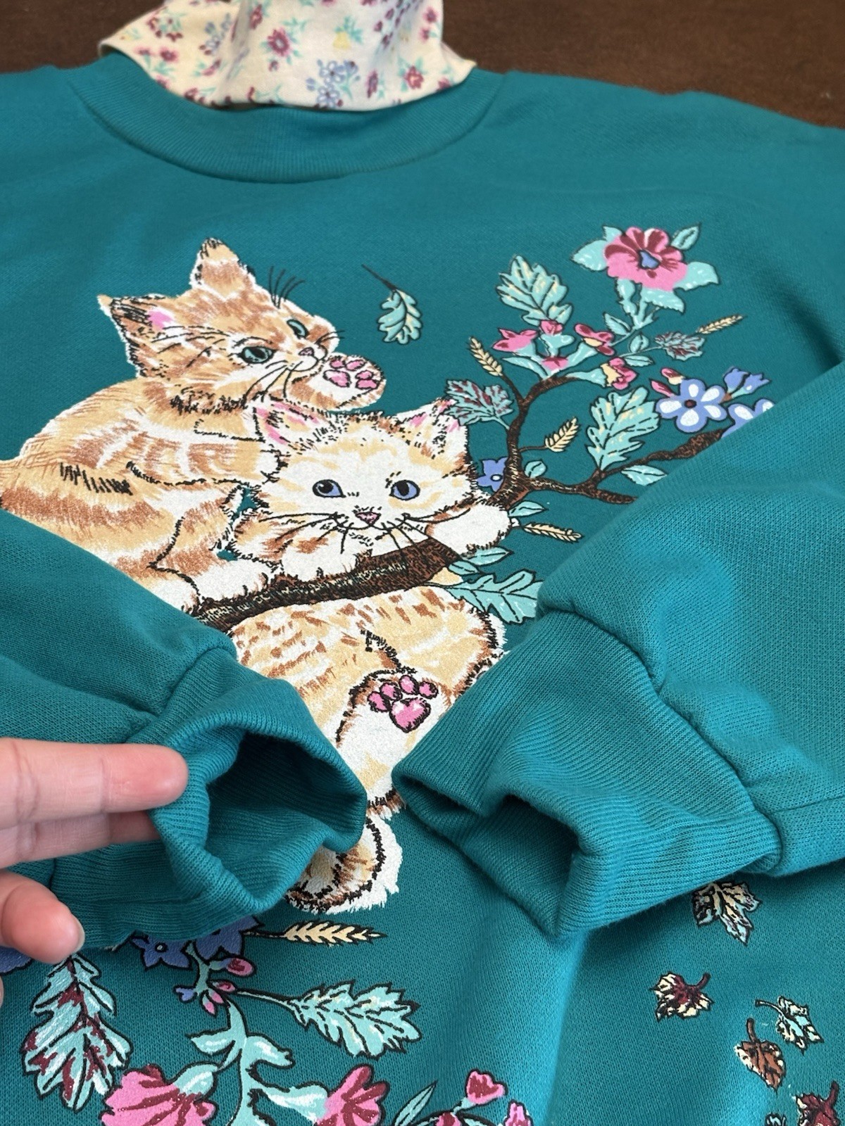 Vtg Basic Editions Sweatshirt Cats Pets Floral Cr… - image 5