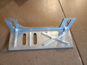 305821 Wayne Dalton Torsion IDrive Mounting Bracket