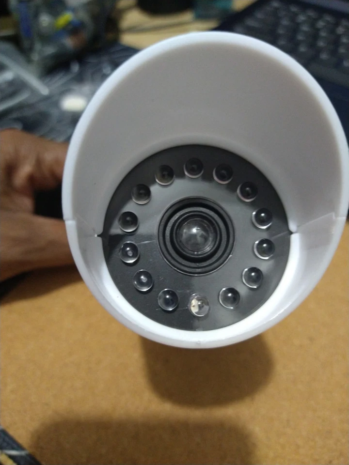Simulated Dummy White Security Camera Indoor W/ Red Flashing Light - Image 2 of 4