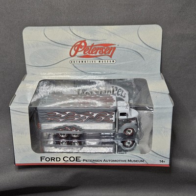 Hot Wheels 2007 Petersen Automotive Museum 1/64 Redline '38 Ford Coe Flames NEW