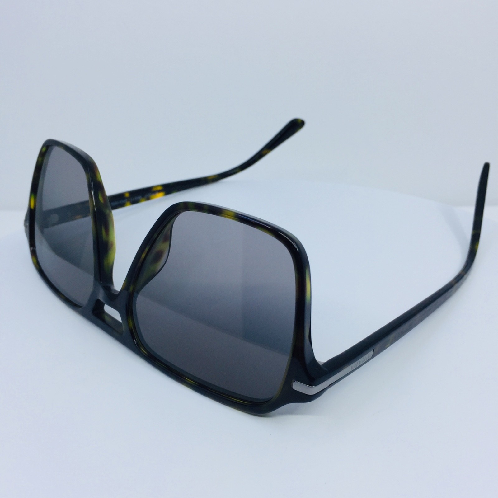 New Authentic Prada SPR 20Y SUNGLASSES C. 2AU-09G Tortoise with Polarized Lenses image 8