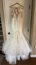 Oksana Mukha Women’s wedding dress White Size 10 17041