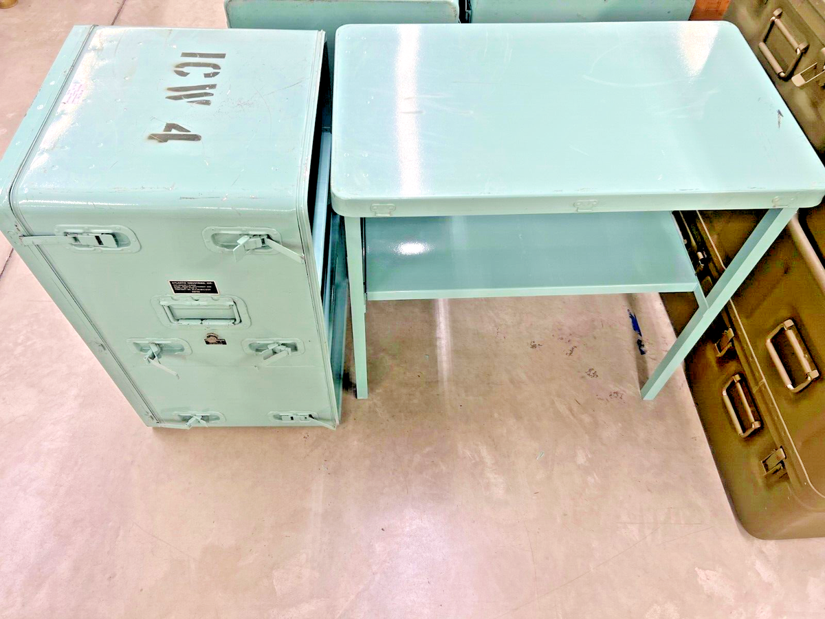 Military Aluminum Utility Chest 30x18x19 Converts to Table for