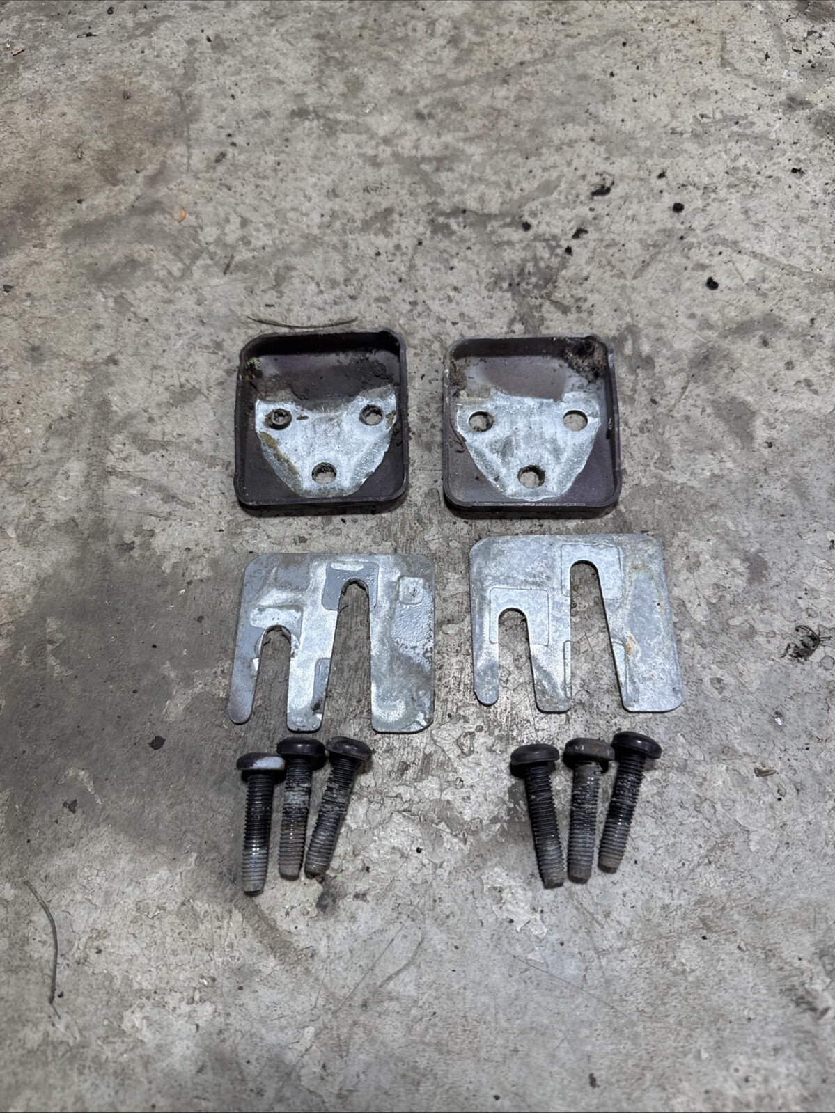 Jeep Cherokee XJ 84-96 Passenger REAR Door Hinge Hardware OEM (R90)