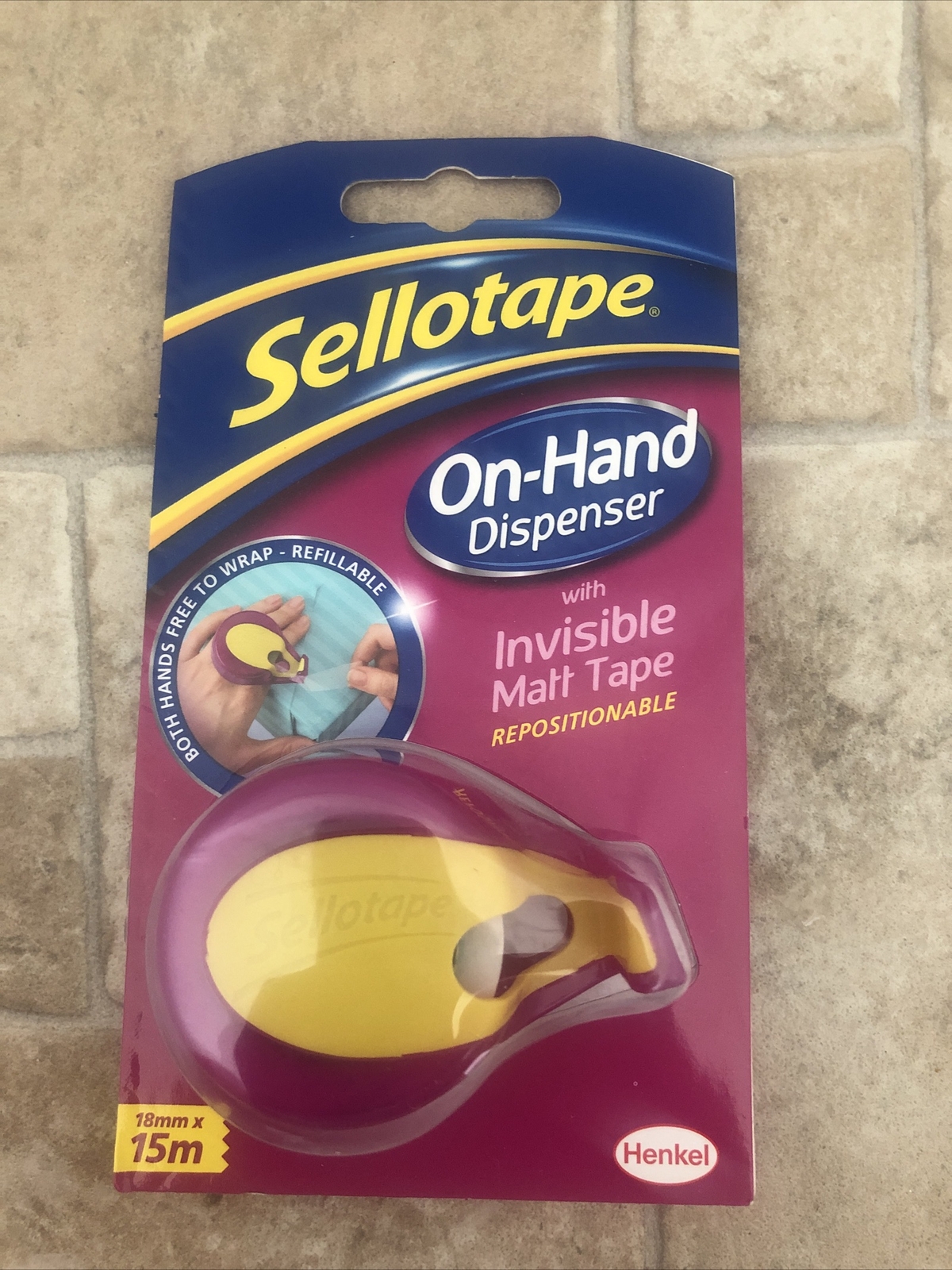 Sellotape On Hand Dispenser 18mm x 15m with Invisible Matt Tape Repositionable
