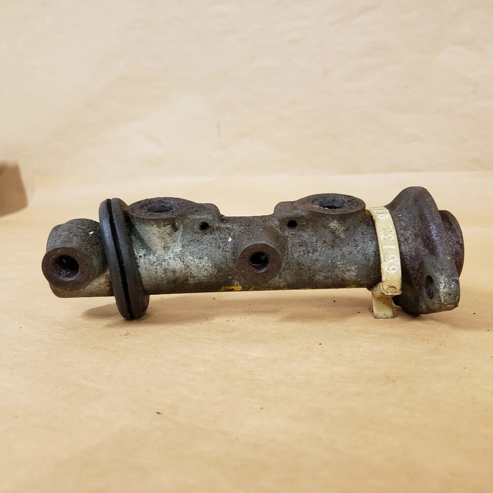 Cilindro maestro de freno original Girling Jaguar XJ6 XJ12 1978-87 FABRICANTE DE EQUIPOS ORIGINALES Foto 2 de 4