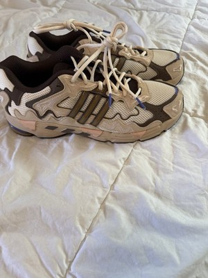 Adidas x Bad Bunny Response CL Paso Fino size 11 men, No box no Bag. Shoes only!
