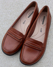 Clarks Collection Women's Ashland Lily Women's Brown Leather Loafer Sz 8