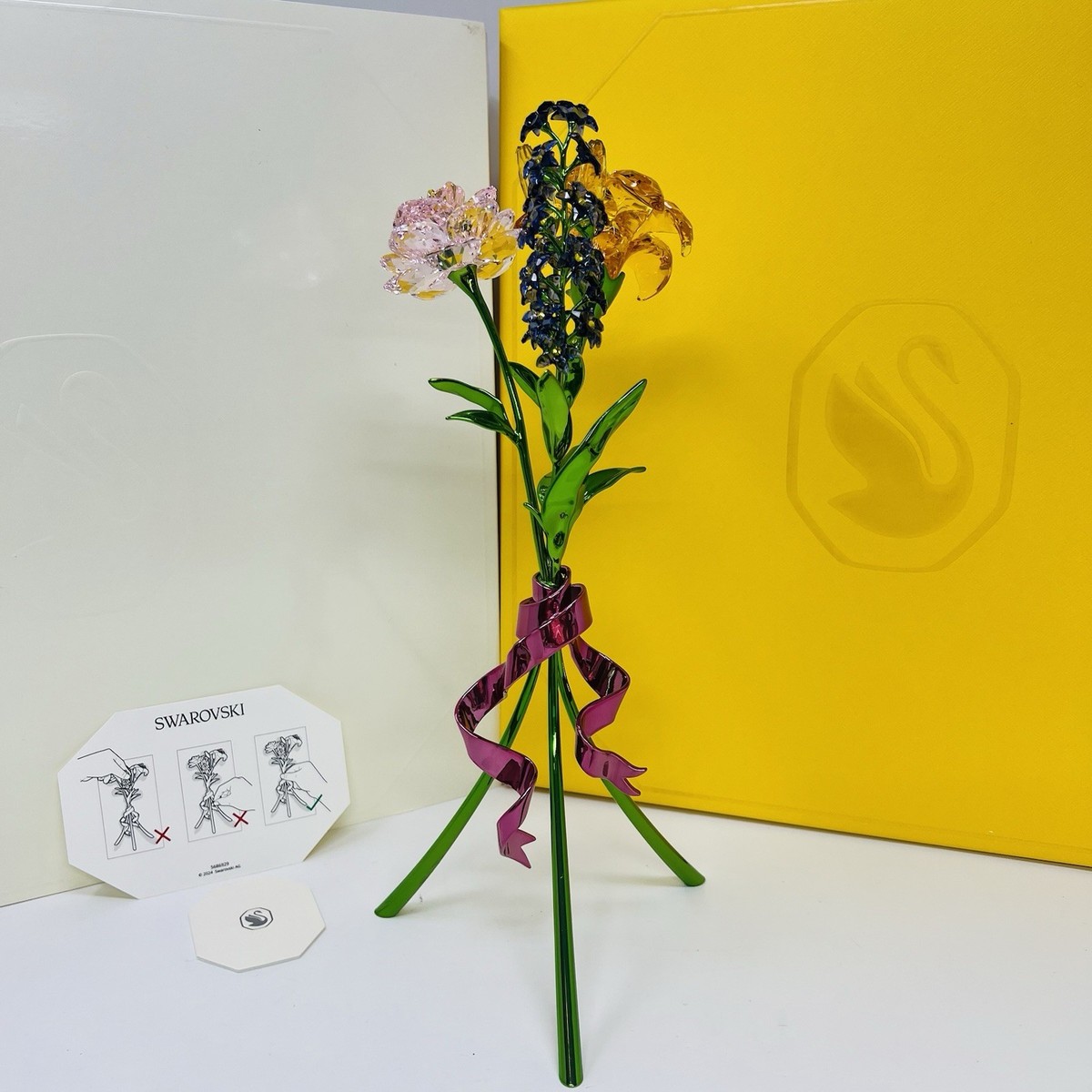 Swarovski Crystal Figurine Florere Bouquet Medium 5667603 for sale