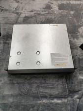 APC Smart-UPS 750VA 500W SMT750RMI2U USV ohne Akku und Seitenhalterung