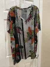 Catherines Sz 2XL Pretty gray black purple Short sleeve Flowing Stretch Blouse