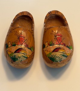 Pair VTG Hand Painted Wooden Shoes/Clogs, Red Windmill Natural Setting, 7.5”