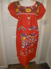 Vntg Women's Handmade Embroidered Short Sleeve Dress Red w/multi-color (T114)
