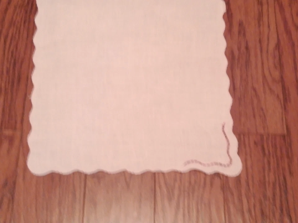 12 guardanapos de jantar vintage de linho rosa feitos à mão mini vieiras de renda - Imagem 2 de 4