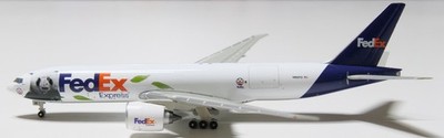 Sky500 1:500 0731FD, FedEx Boeing B777-200F N892FD ''Panda Express'', Limited