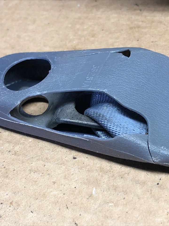 Ford Mustang 1992 cinturón de seguridad derecho pasajero retractor azul Foto 2 de 4