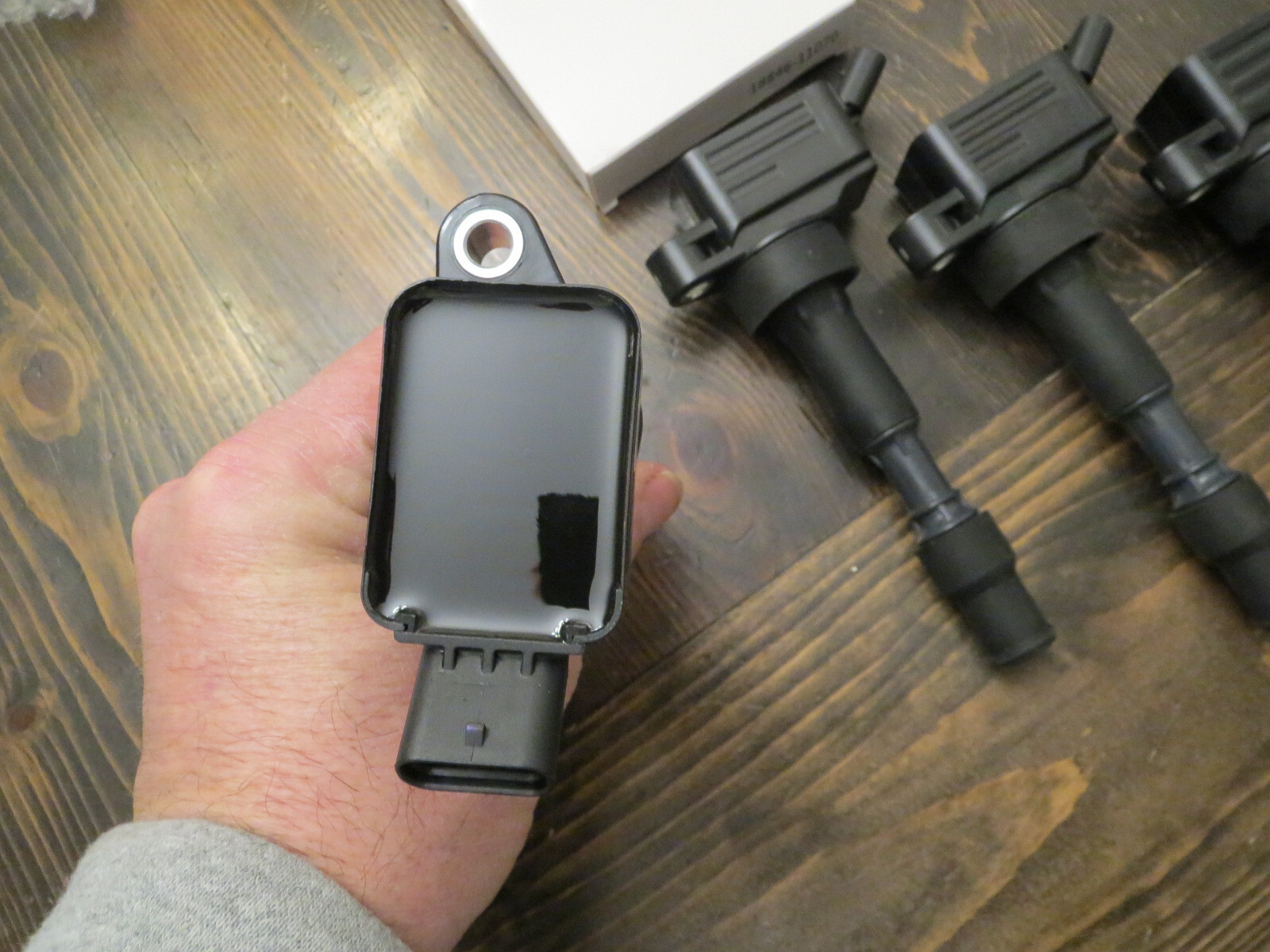 IGNITION COILS FOR 20142020 HYUNDAI ELANTRA KIA FORTE 2.0L L4 1.8L L4