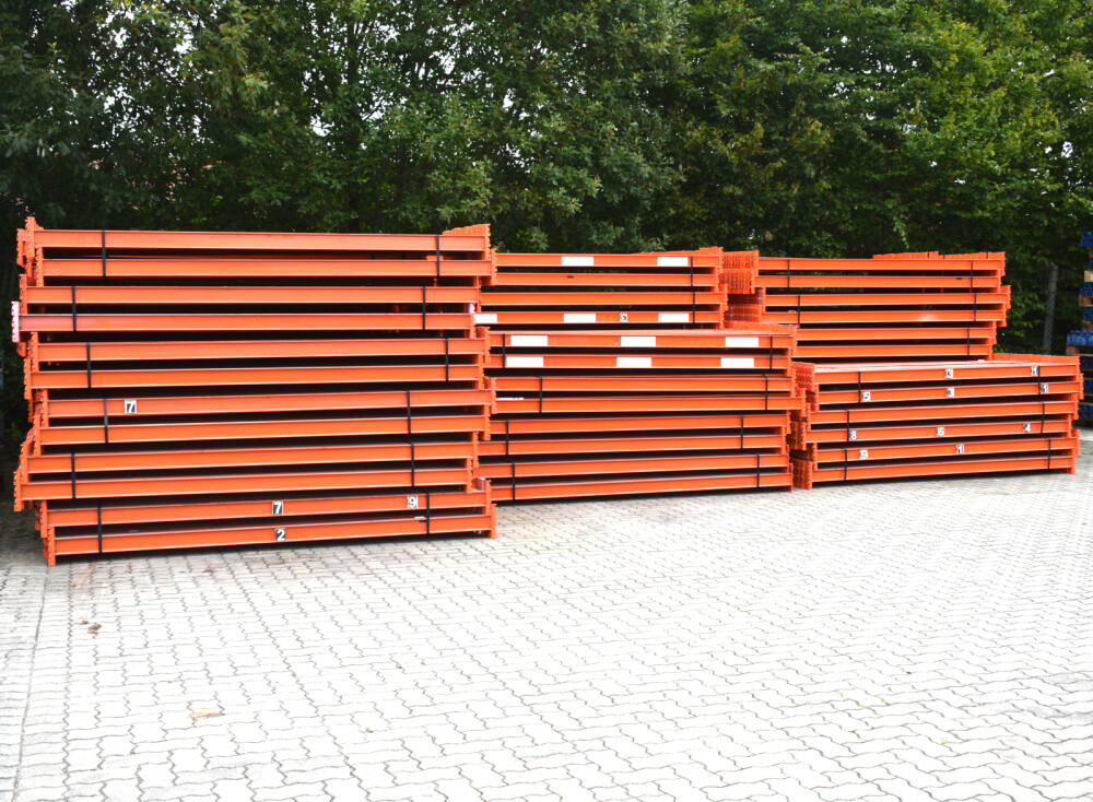 Bild 1 von 18