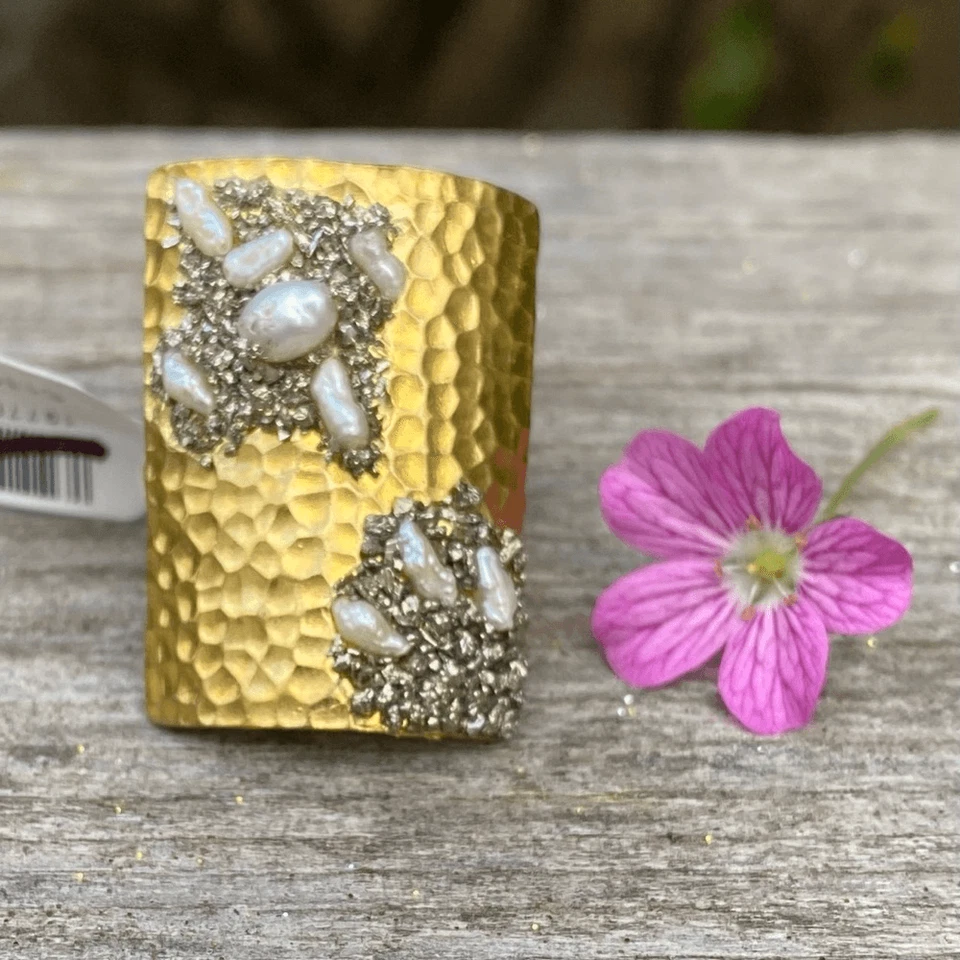 NWT Marly Moretti Free People Alba Freshwater Pearl/Brass/Pyrite Stone Ring Adj - Image 3 of 4