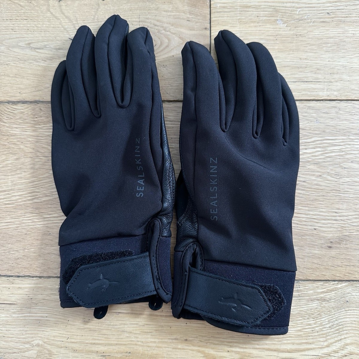 Sealskinz Kelling Gloves Adults Small Black Waterproof all weather