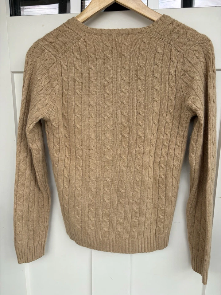Suéter J.Crew Camel Tejido con Cable Mezcla de Lana Cuello en V - Talla S Foto 4 de 4