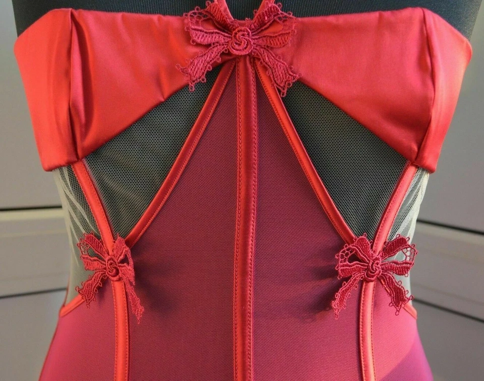 Nuevo Editorial LA PERLA ETIQUETA NEGRA Malla Seda Lazos Bebé-muñeca Slip Teddy S M Rojo Foto 3 de 4