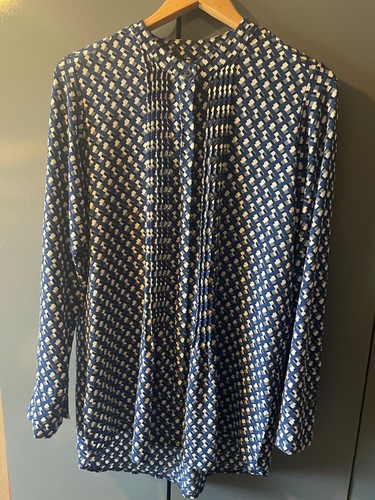 James Lakeland blue long sleeves button up long line shirt size 12