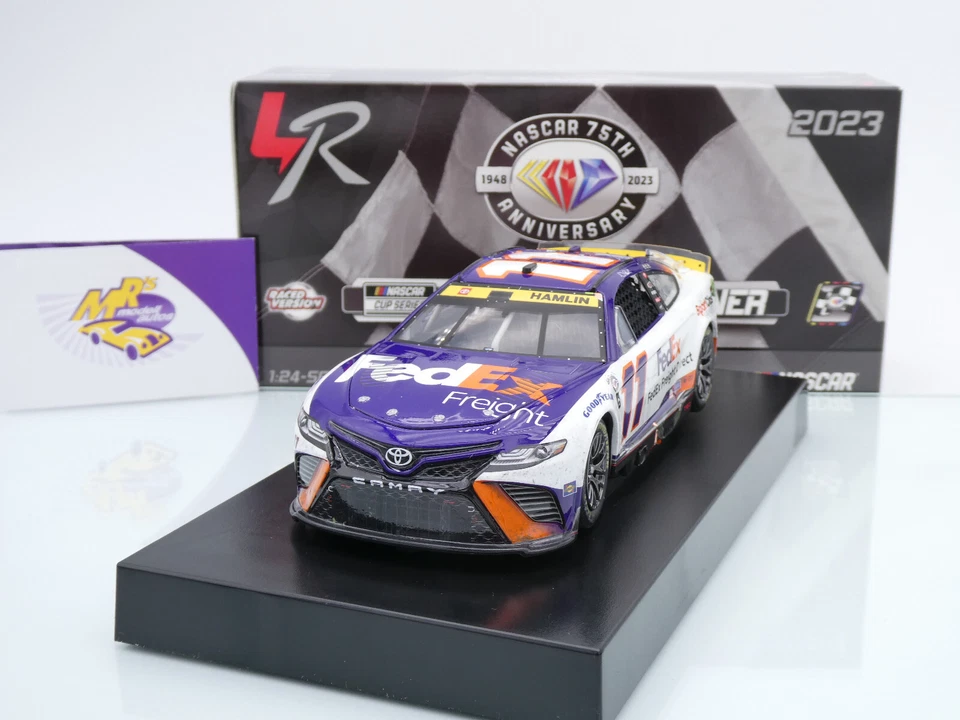 Lionel Racing W112323FEFDHE # Toyota NASCAR 2023 Denny Hamlin FedEx Winner 1:24 - Bild 3 von 4