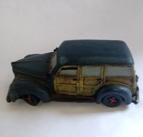 Popular Imports Wagon Heavy Cast Iron Resin - Picture 3 of 6